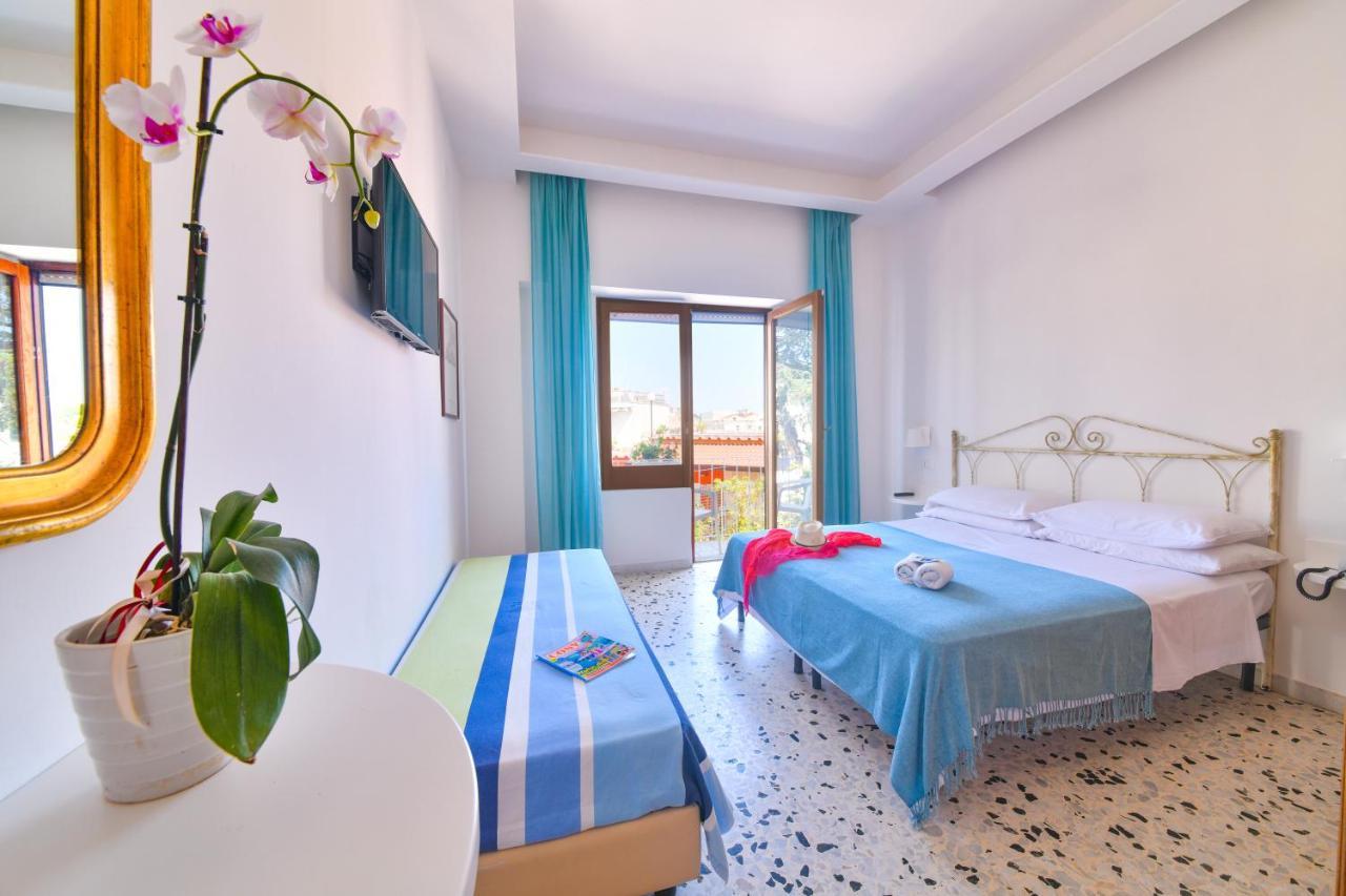 Hotel Europa อีสเกีย ภายนอก รูปภาพ