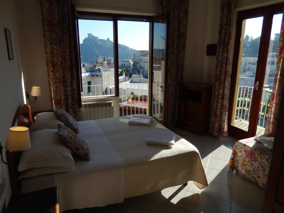 Hotel Europa อีสเกีย ภายนอก รูปภาพ